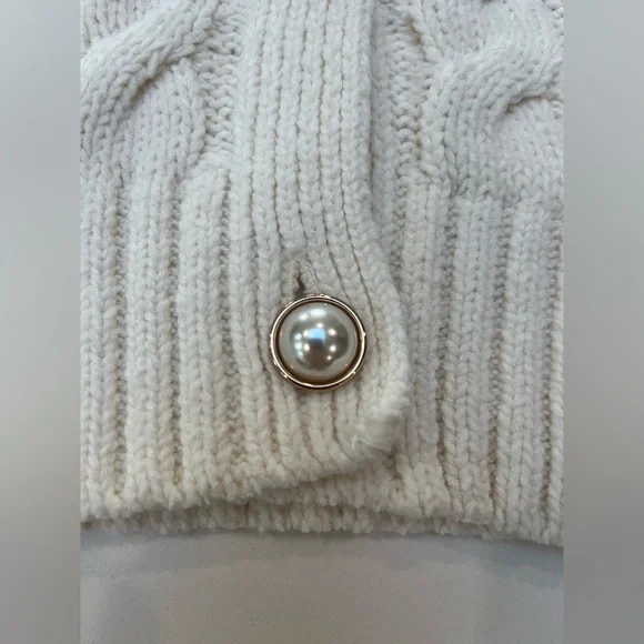 NWOT never worn abercrombie cropped cardigan sweater beige w pearl buttons XXS - Picture 5 of 9